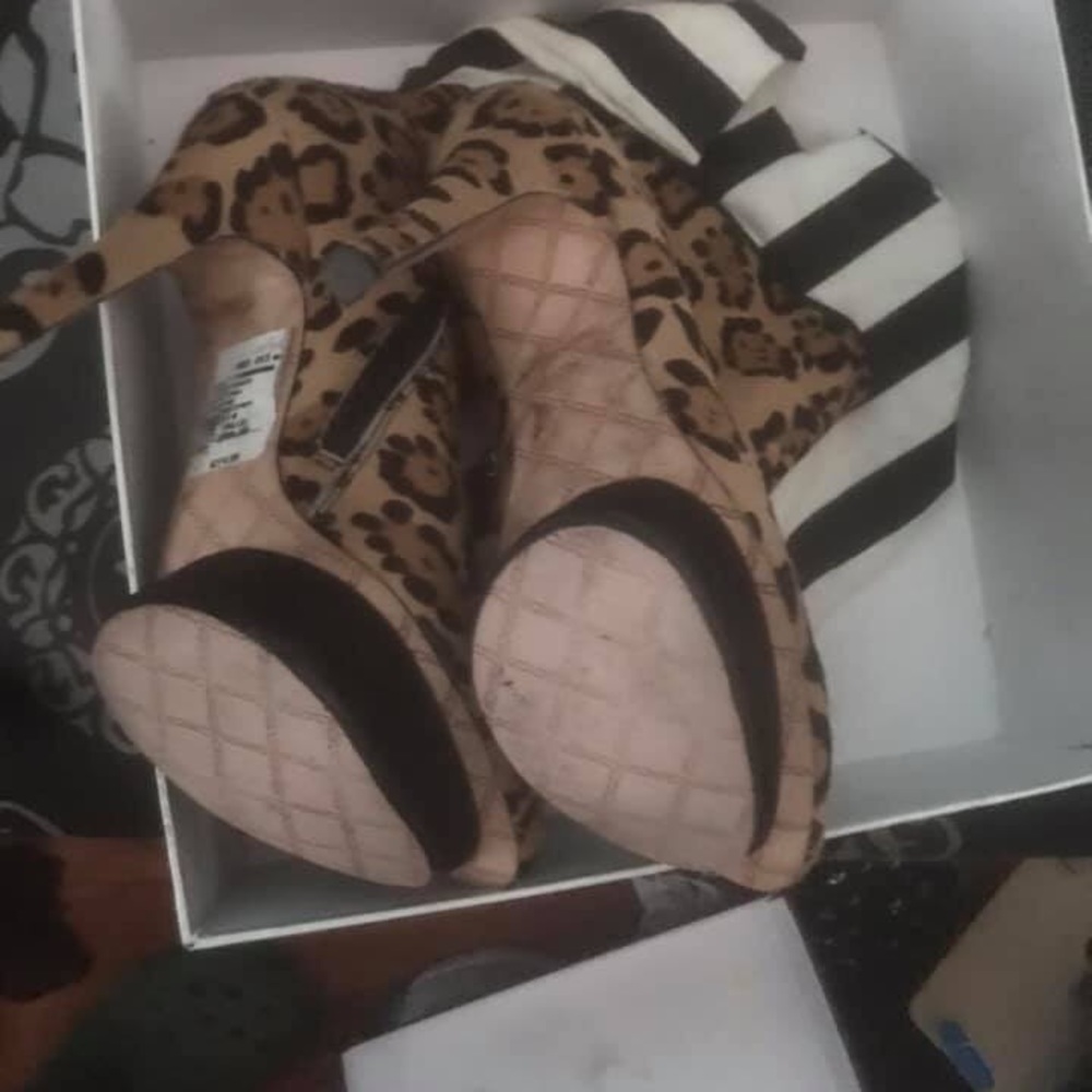 L.A.M.B. Platform Bootie - Picture 4 of 6